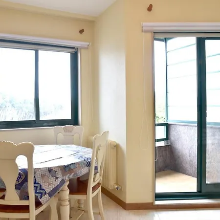 Avenida Samil 55 Apartamento *